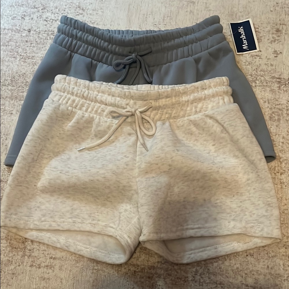 Kirkland Signature Women's Gray and Cream Shorts Set